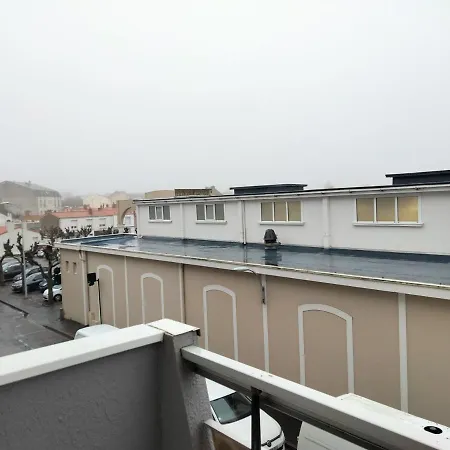 Cosy Au Coeur Du Marche Arago, A 400 M De La Grande Plage, Avec Balcon Et Local Velos - Fr-1-331-224 Les Sables-d'Olonne